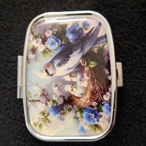 NEW - PILL CASE...PILL CONTAINER...WITH A MIRROR - BIRDS